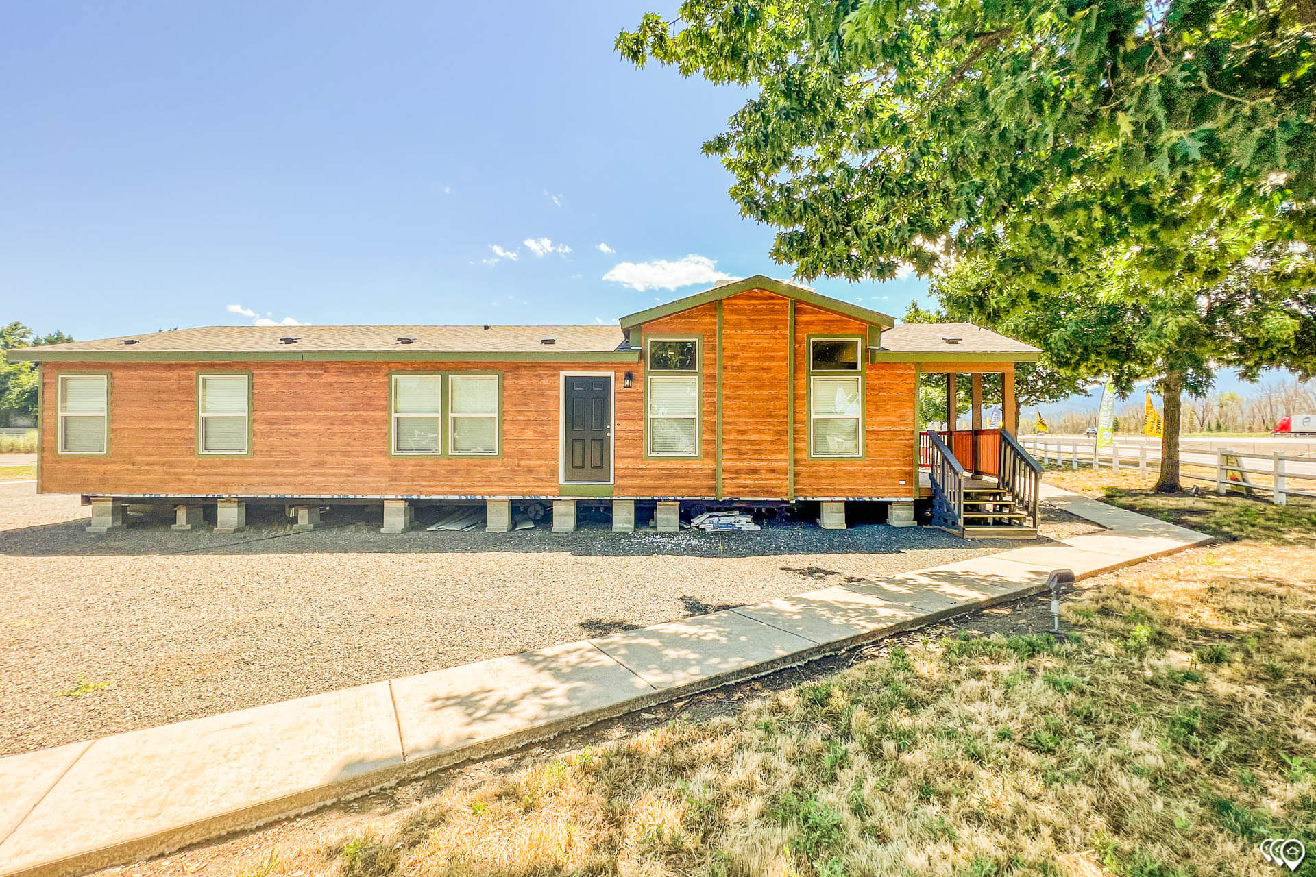 400 Series The Metolius Cabin 4G28522A from Palm Harbor Village of